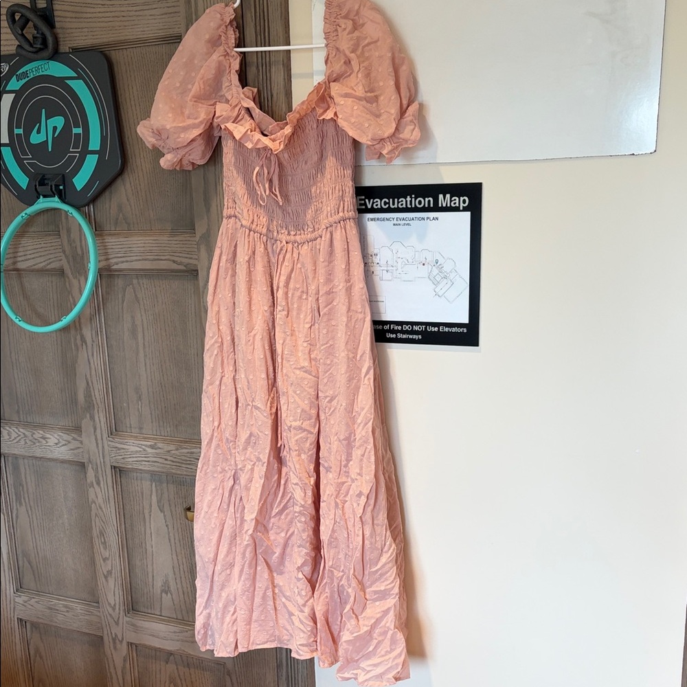 Romantic Puff-Sleeve Maxi Dress in Dusty Peach